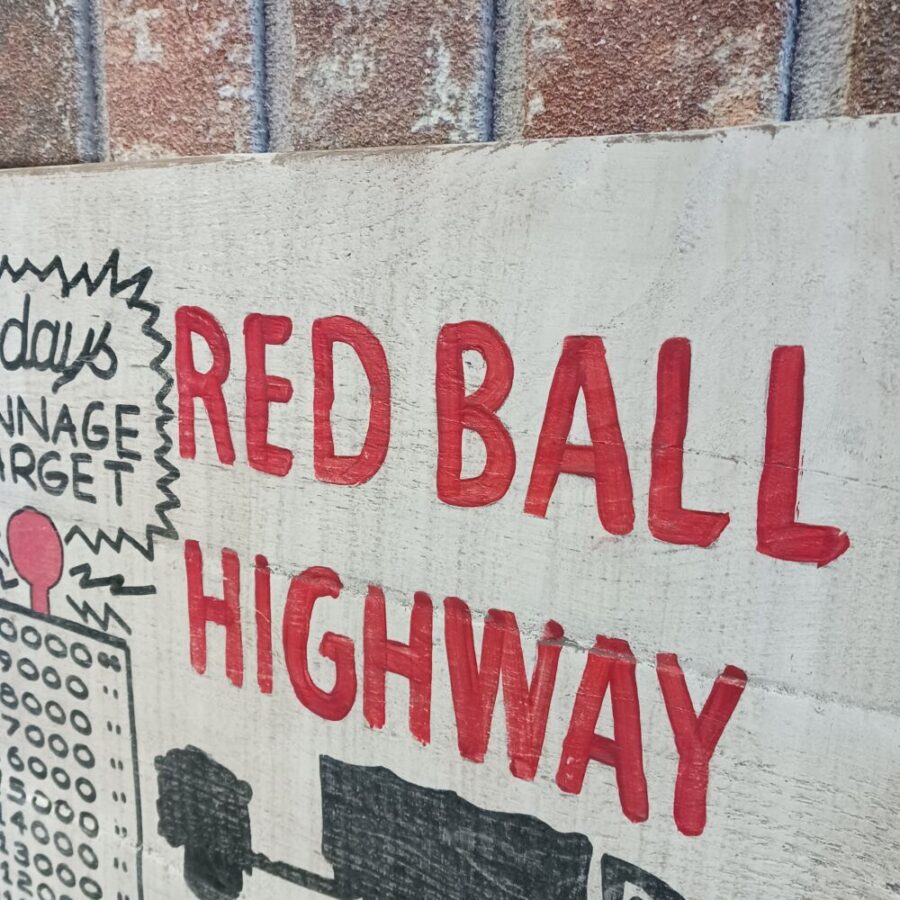 Panneau bois "RED BALL HIGHWAY" – Image 4